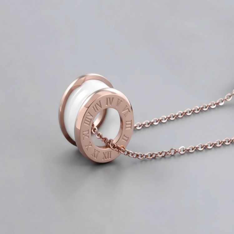 Naszyjnik rose gold z koralikiem z białej ceramiki2.jpg