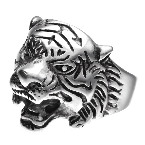 Srebrny sygnet z głową tygrysa.jpg