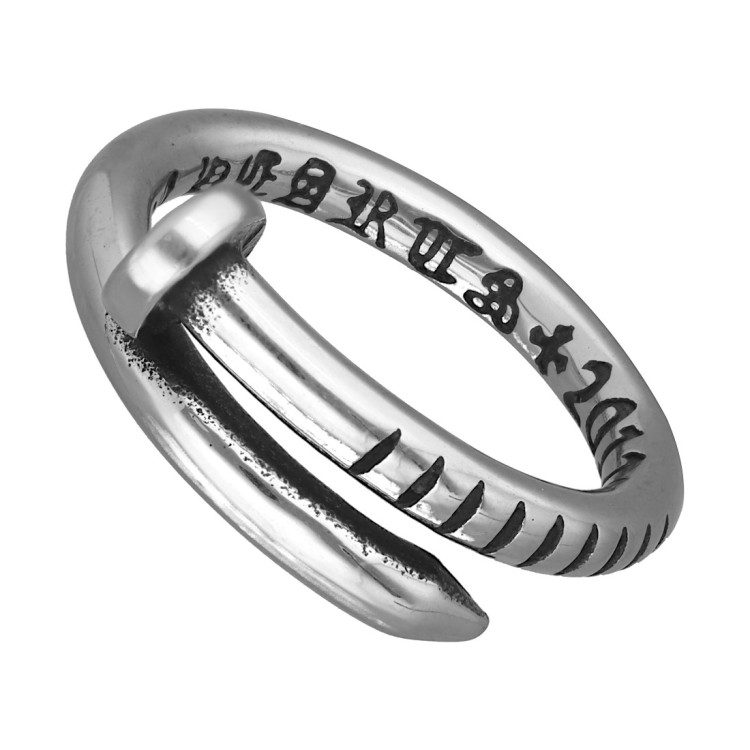 Stalowy pierścionek oksydowany GWÓŹDŹ.jpg