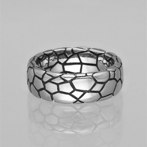 Oksydowana obrączka z fakturą imitującą skorupę.jpg