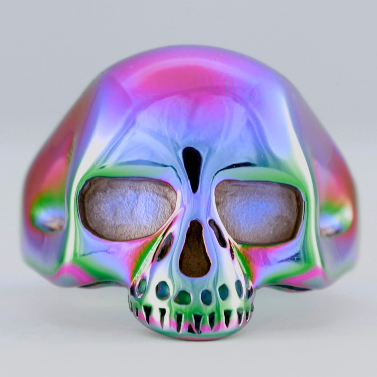 Tęczowy sygnet stalowy CZASZKA.jpg