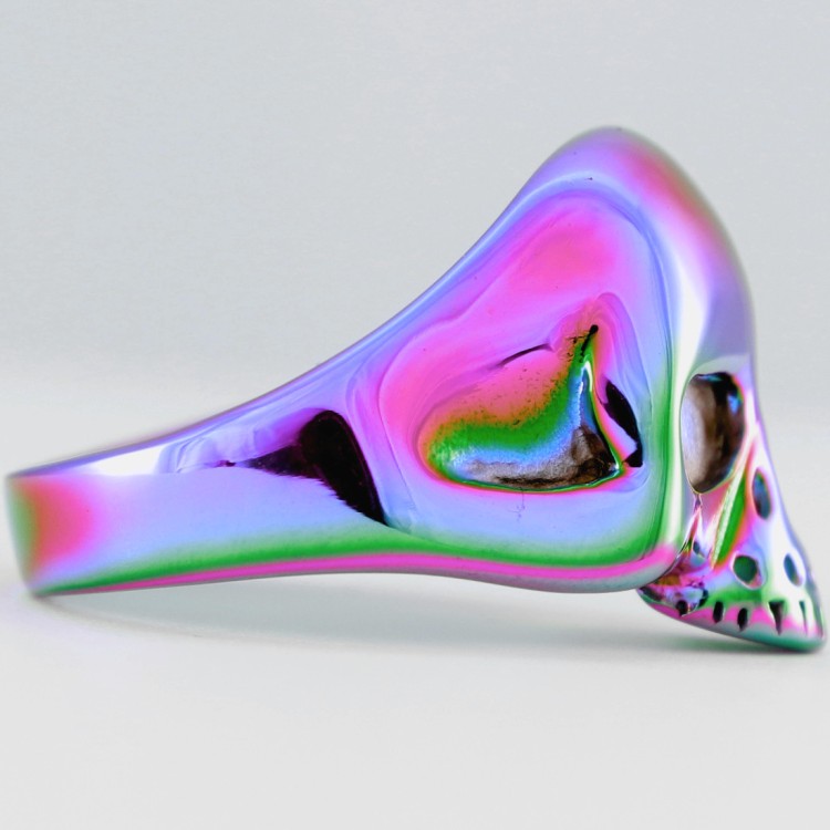 Tęczowy sygnet stalowy CZASZKA.jpg