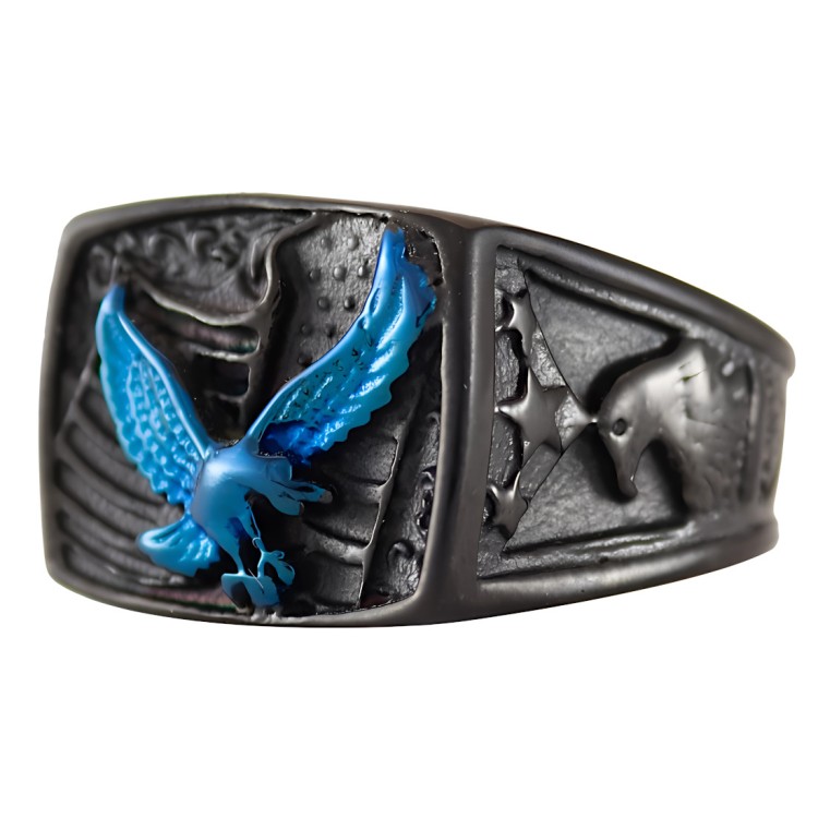 Czarny sygnet stalowy z niebieskim ORŁEM.jpg