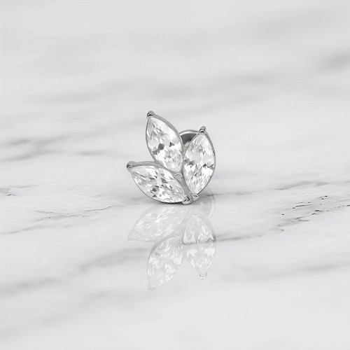 Labret tytanowy z trzech cyrkonii o szlifie markiza .jpg