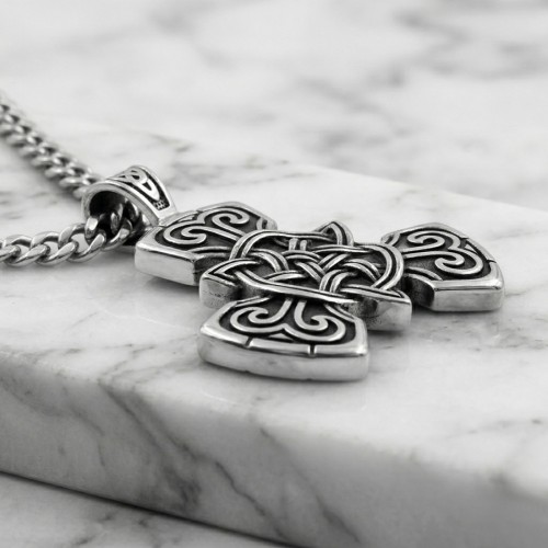 Zawieszka ze stali z węzłem celtyckim.jpg