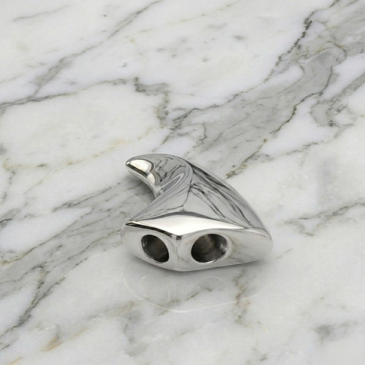 Zawieszka stalowa w kształcie KŁA.jpg