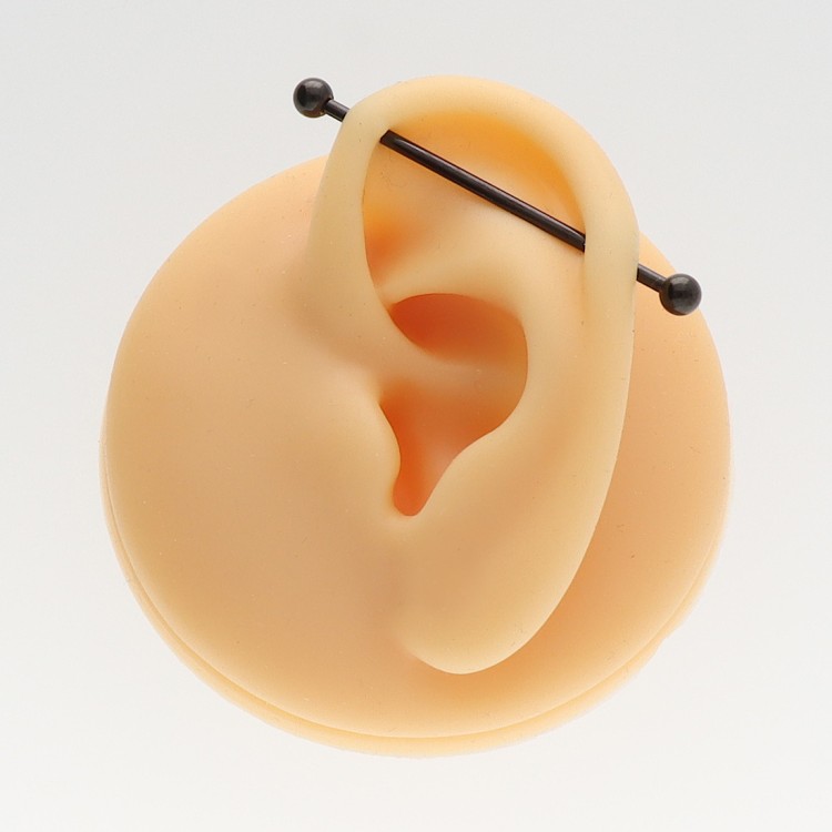 Czarna sztanga stalowa industrial z kulkami.jpg