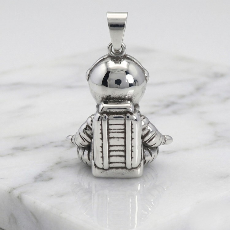 Zawieszka stalowa MEDYTUJĄCY ASTRONAUTA.jpg