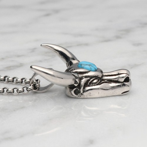 Zawieszka stalowa CZASZKA BYKA z turkmenitem