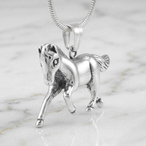 Srebrna zawieszka ze stli szlachetnej KOŃ W GALOPIE