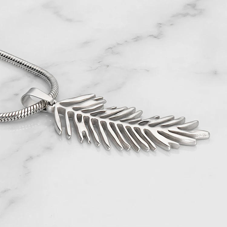 Zawieszka w kształcie liścia ze stali szlachetnej