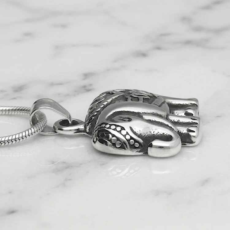 Orientalna zawieszka stalowa SŁOŃ Z ORNAMENTAMI