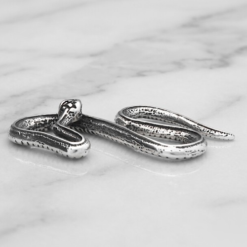 Wisiorek stalowy w kształcie węża