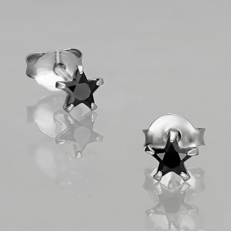 Kolczyki ze srebra z czarnymi cyrkoniami w kształcie gwiazdek