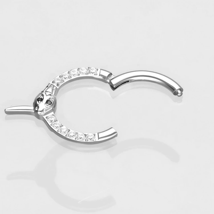 Tytanowy clicker z cyrkoniami i motywem węża