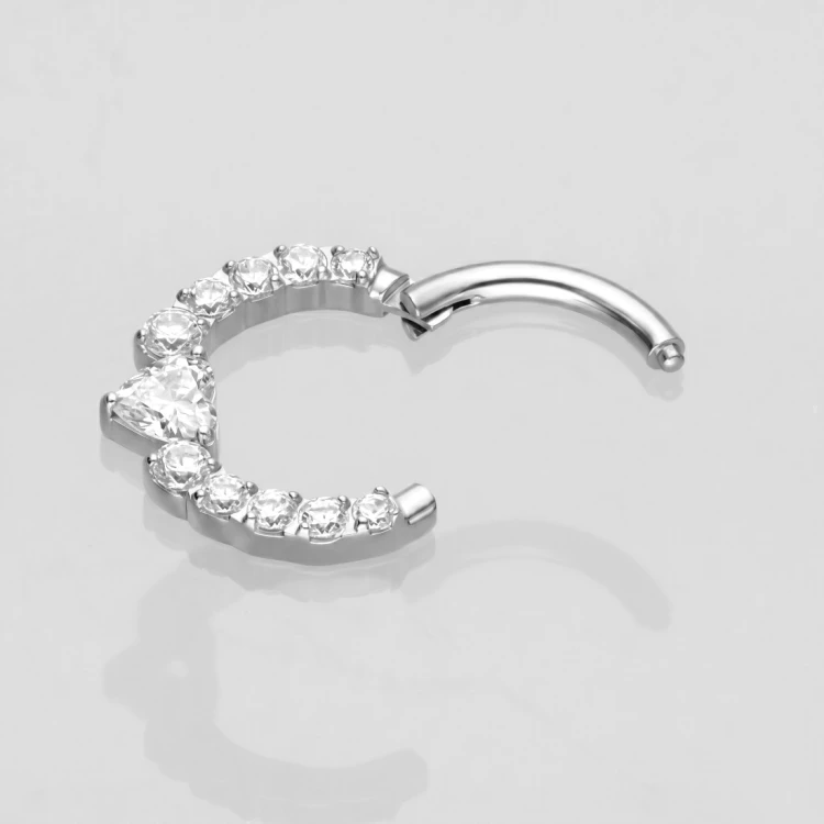 Tytanowy clicker z serduszkiem i cyrkoniami Crystal