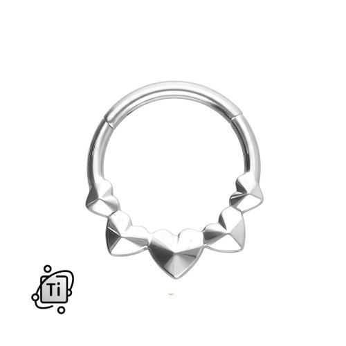 Tytanowy clicker z motywem trójwymiarowych serc