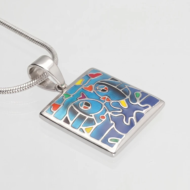 Prostokątna zawieszka ze stali z motywem ryb i kolorową emalią