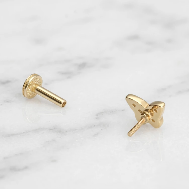 Labret ze złota 14K z motywem motylka z cyrkoniami