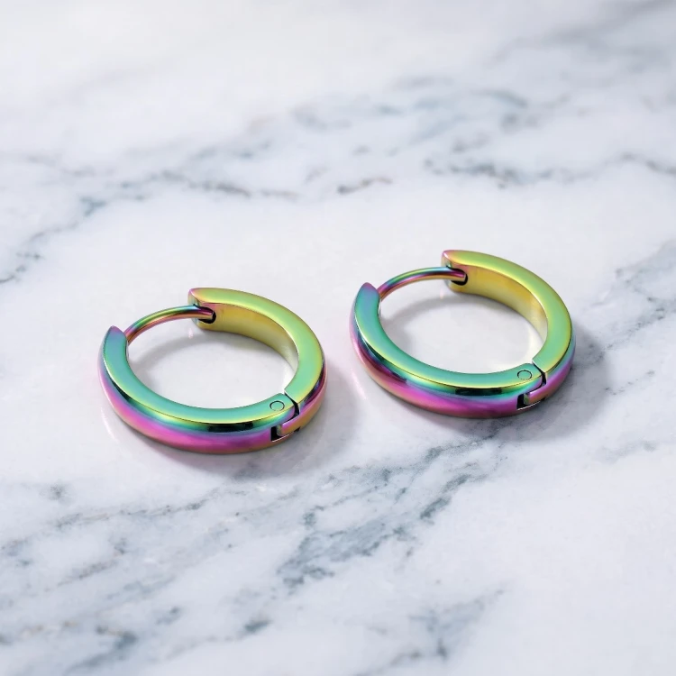 Kółka huggie w kolorach benzyny ze stali 2 x 16 mm - profil półokrągły