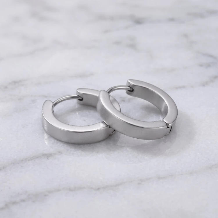Kółka huggie srebrne matowe ze stali 3 x 14 mm - profil kwadratowy